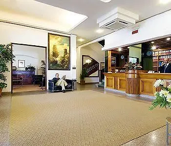 Hotel Grand & Riviera 4*