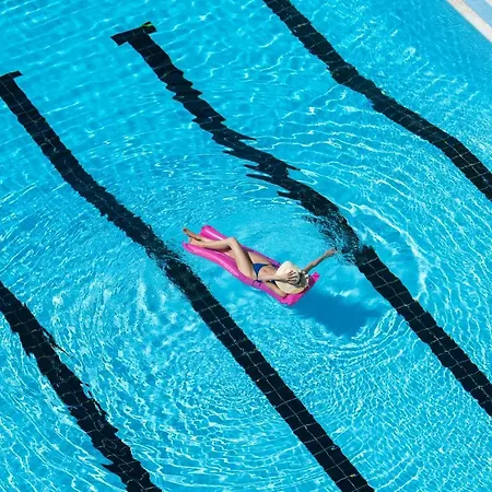 Grand & Riviera Hotel