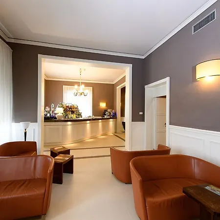 Grand & Riviera Hotel 4*