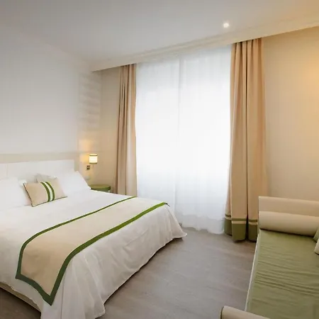 Grand & Riviera 4*