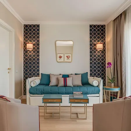 Hotel Grand & Riviera