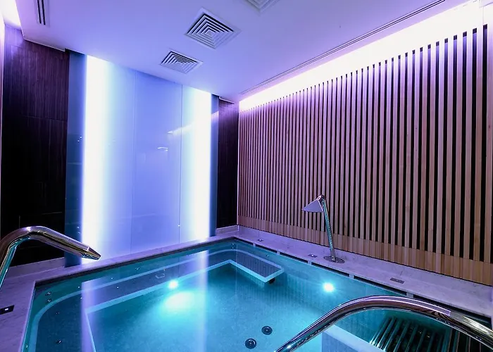 Hotel Grand & Riviera 4*