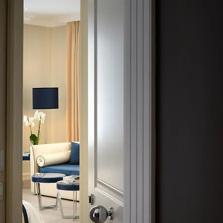 Grand & Riviera Hotel 4*